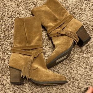 Suede folded boots